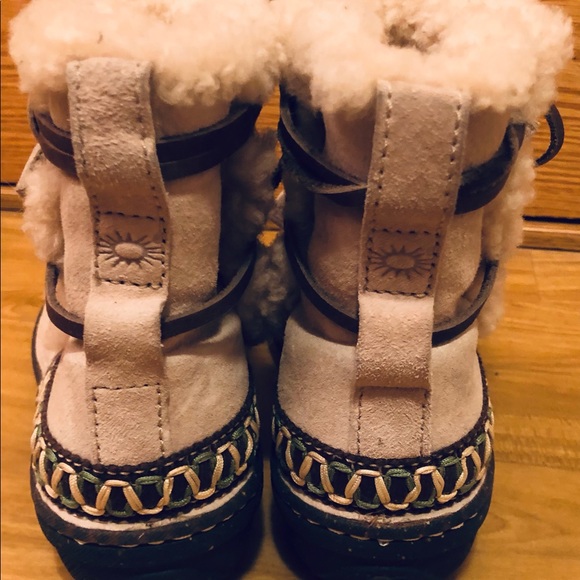 Ugg Boots. Worn once! These are so adorable & in perfect condition! - Picture 4 of 11